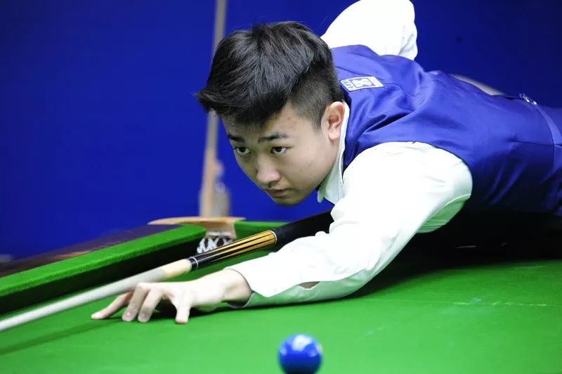 通过适当的 通过适当的