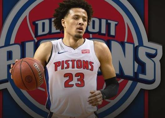 遭绝平后，53岁瓜帅怒了！贴面咆哮训斥曼城门将 勒脖+狂拍后脑勺