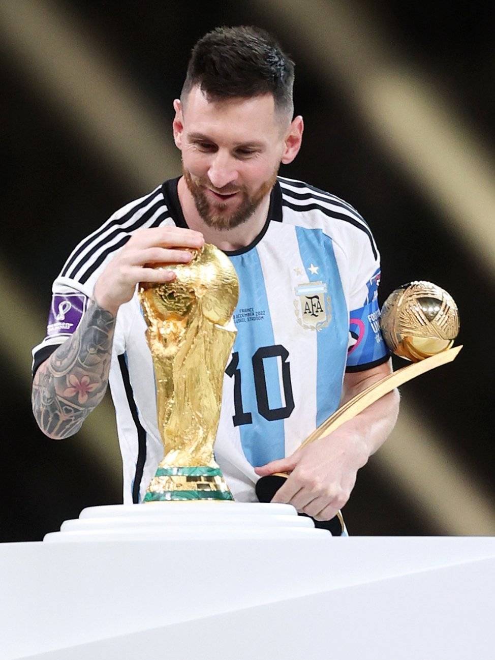 体育官方：梁文博等十名中国选手需出庭答辩