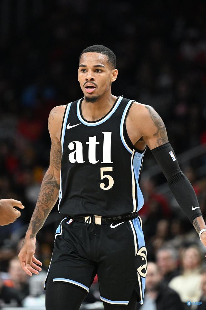 凭借一记精 凭借一记精