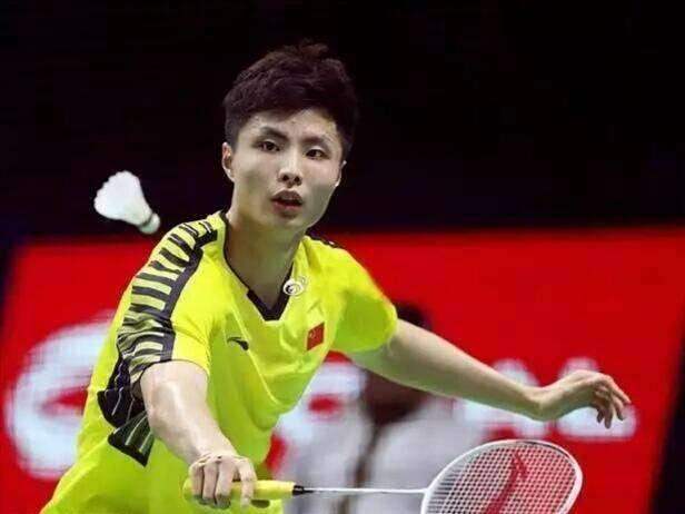 体育欧冠：赛季首败 拜仁慕尼黑队0-1阿斯顿维拉队