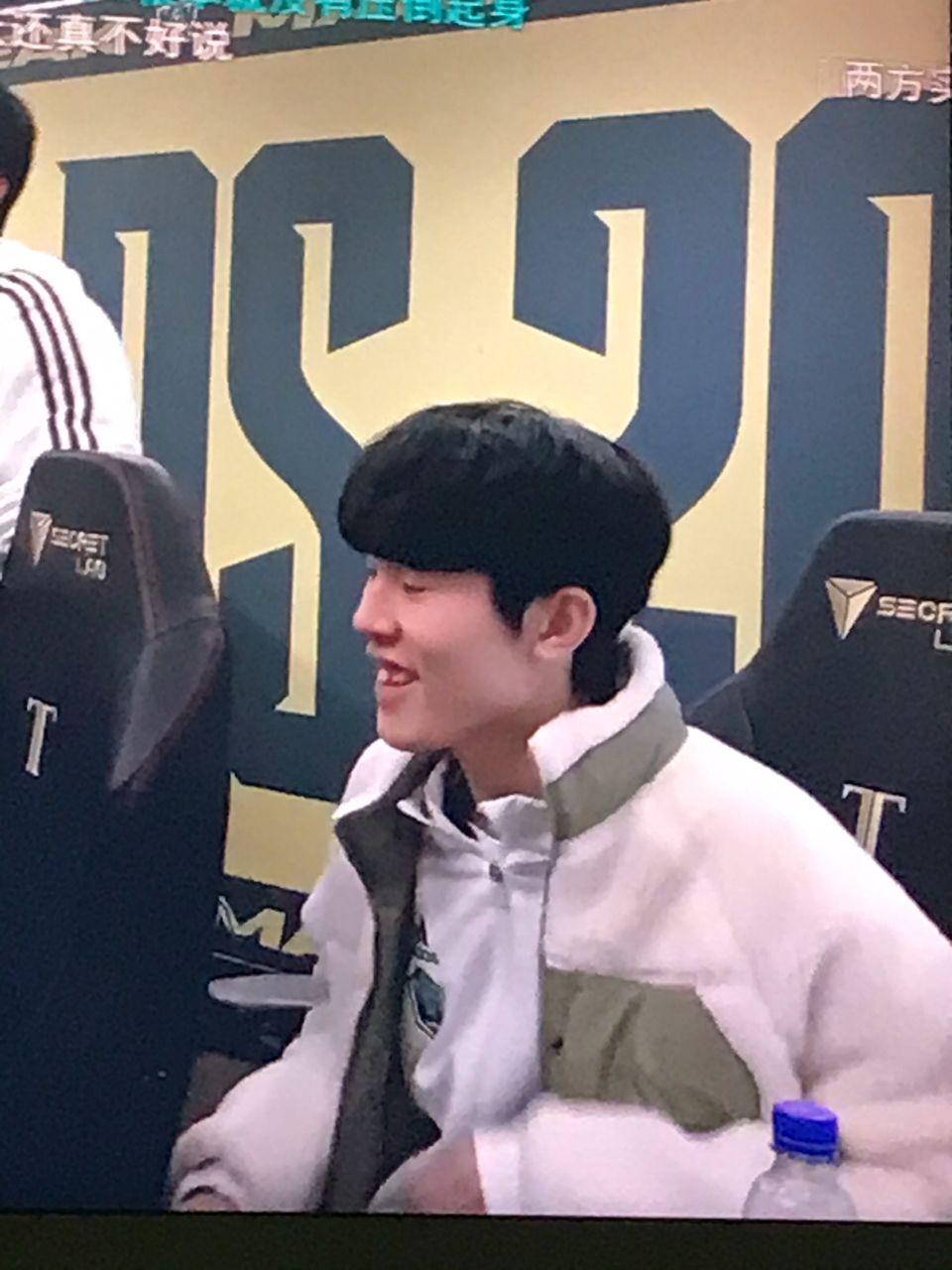 以官方渠道 以官方渠道