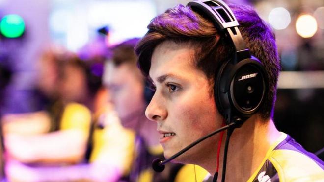 自由脚是否 自由脚是否